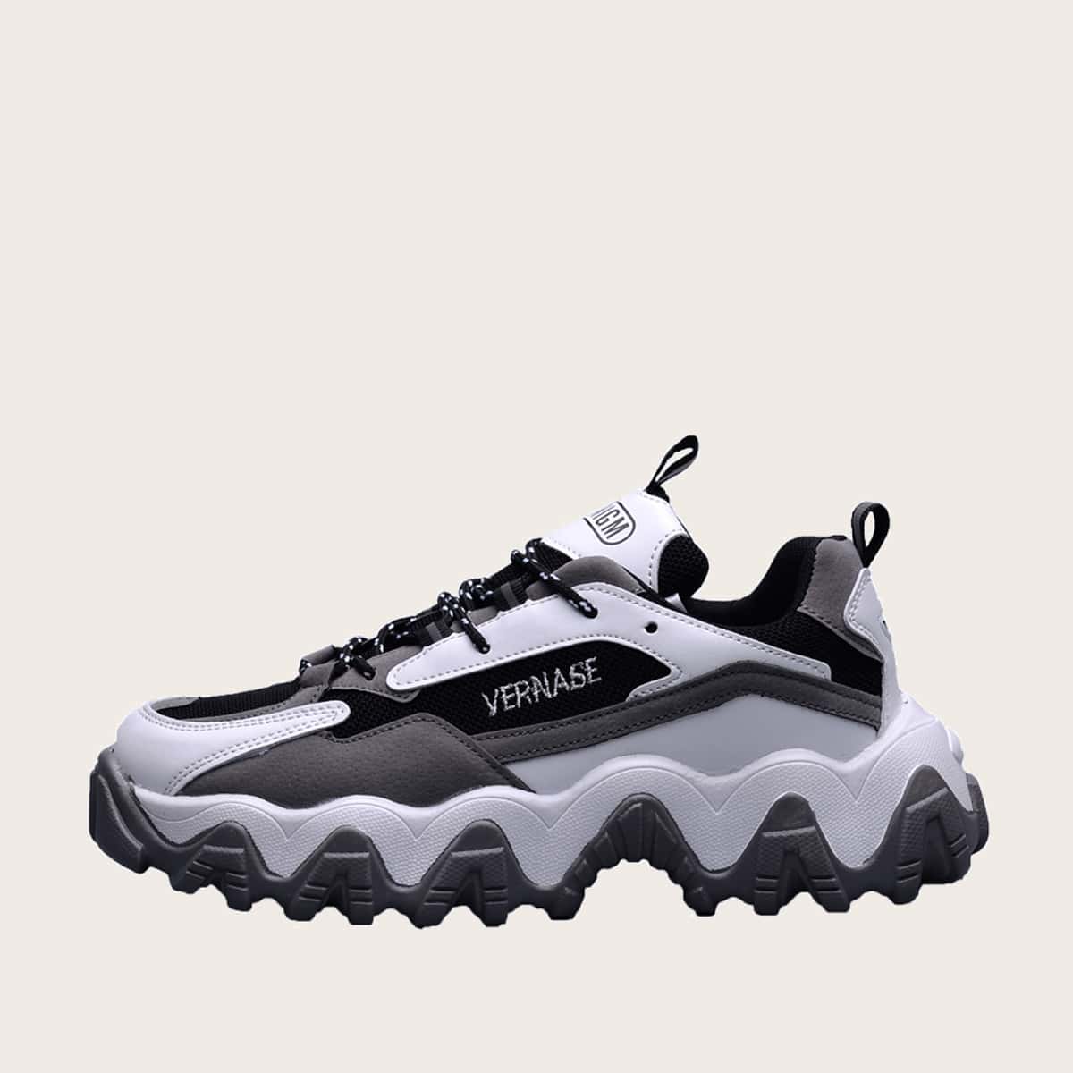 

Guys Lace-up Front Chunky Sneakers, Black and white