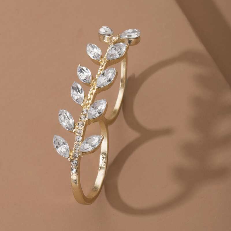 

Rhinestone Engraved Leaf Design Ring, Gold
