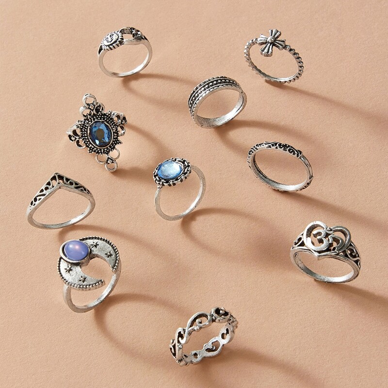 

Gemstone Engraved Ring, Silver