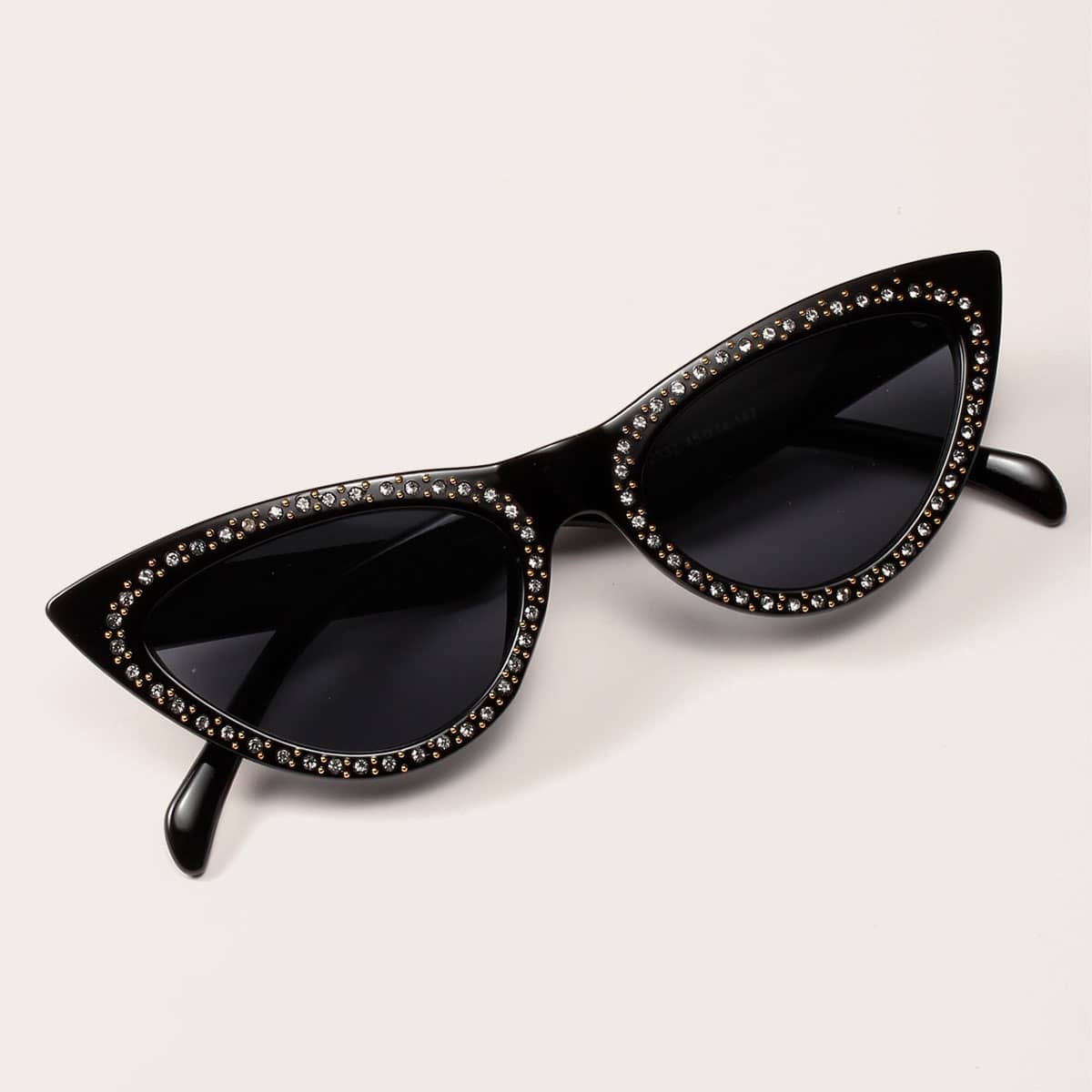 

Rhinestone Engraved Cat Eye Sunglasses, Black