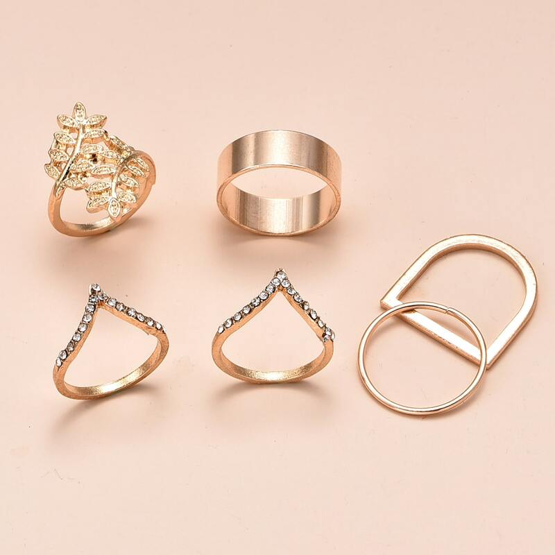

Rhinestone Leaf Design Ring, Gold