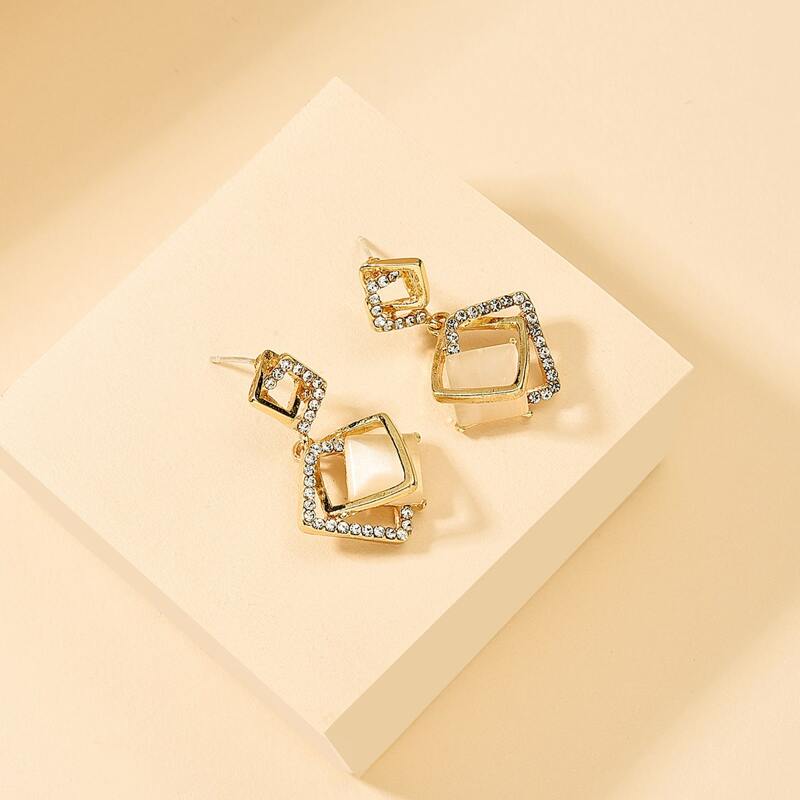 

Rhinestone Engraved Geometric Drop Earrings, Multicolor