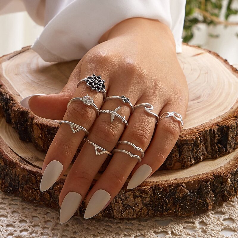 

10pcs Rhinestone Engraved & Heart Decor Ring, Silver