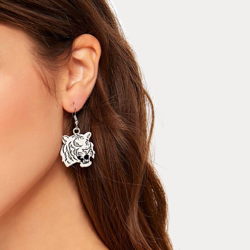 

1pair Tiger Head Drop Earrings, Silver