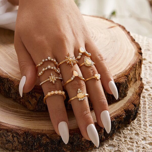 

10pcs Rhinestone Engraved Water Drop Decor Ring, Gold