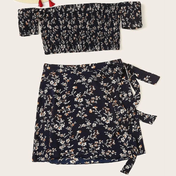 

Plus Floral Off Shoulder Crop Top & Tie Side Skirt, Navy blue