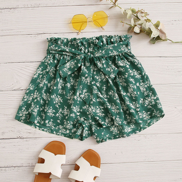 

Plus Ditsy Floral Paperbag Belted Shorts, Green