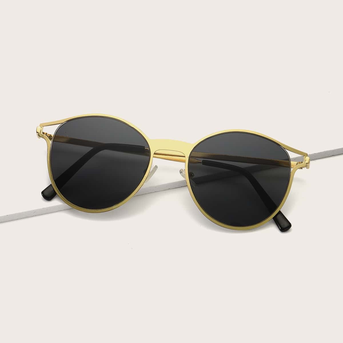 

Metal Frame Sunglasses, Black