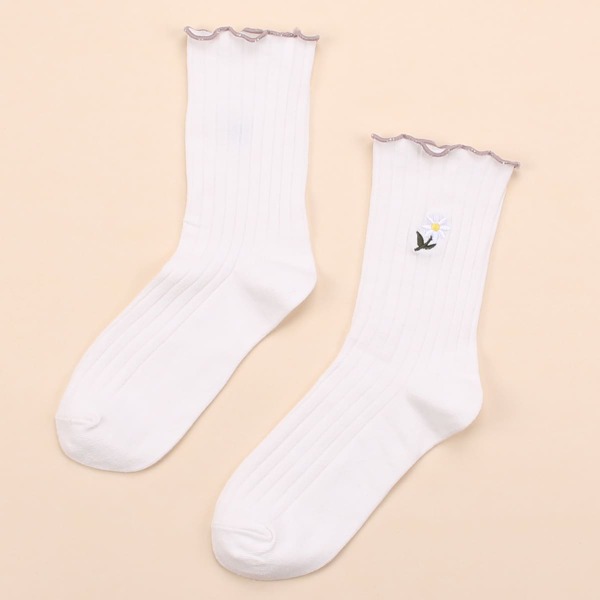 

Flower Embroidery Socks, White