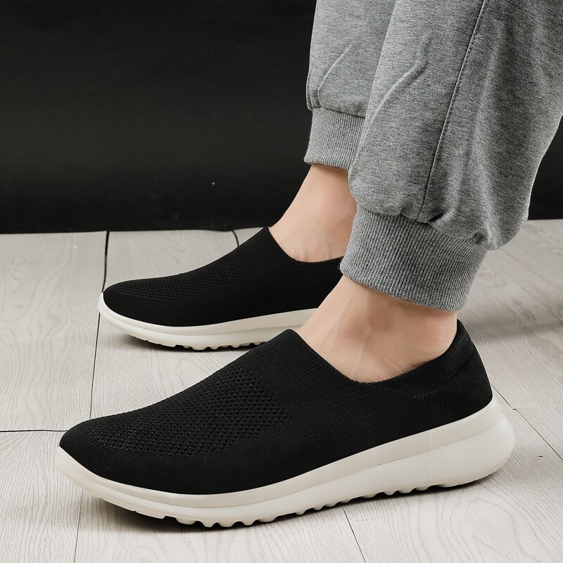 

Guys Slip On Low Top Sneakers, Black