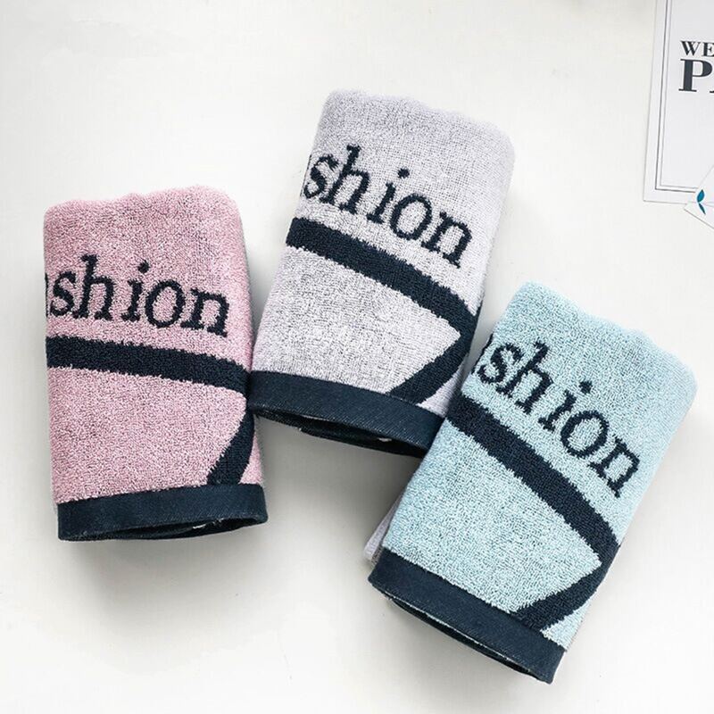 

1pc Letter Graphic Towel, Multicolor