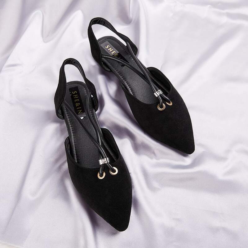 

Point Toe Slingback Flats, Black