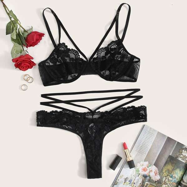 

Floral Lace Harness Underwire Lingerie Set, Black