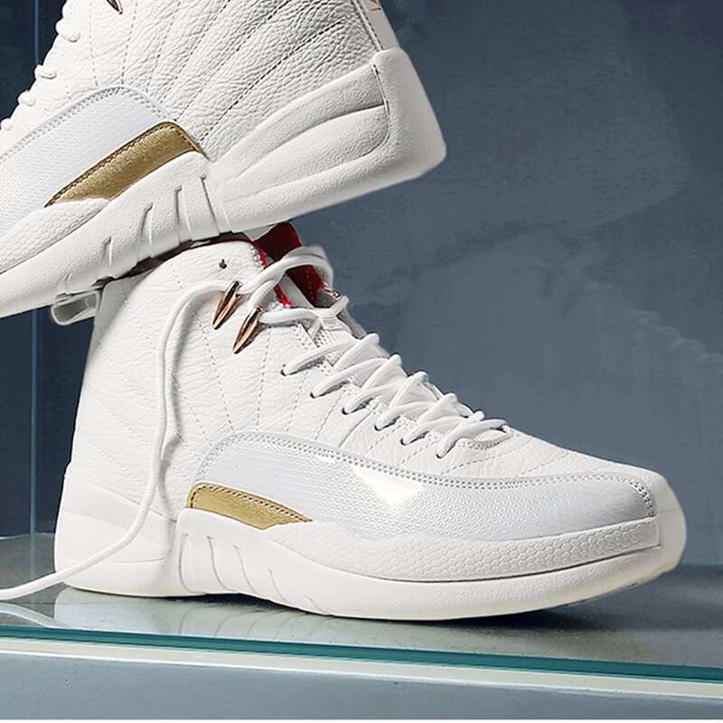 

Guys Lace-up Front Wide Fit Sneakers, White
