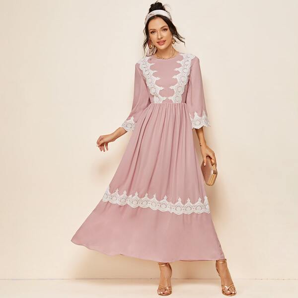 

Contrast Guipure Lace Detail Maxi Dress, Pink