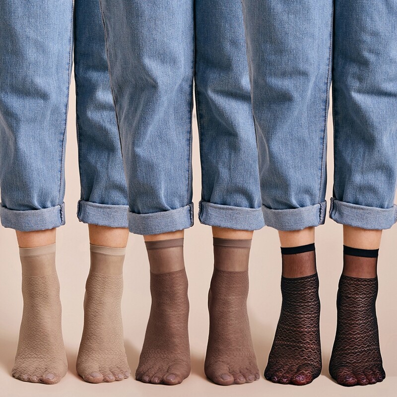 

Geometric Pattern Mesh Socks, Multicolor