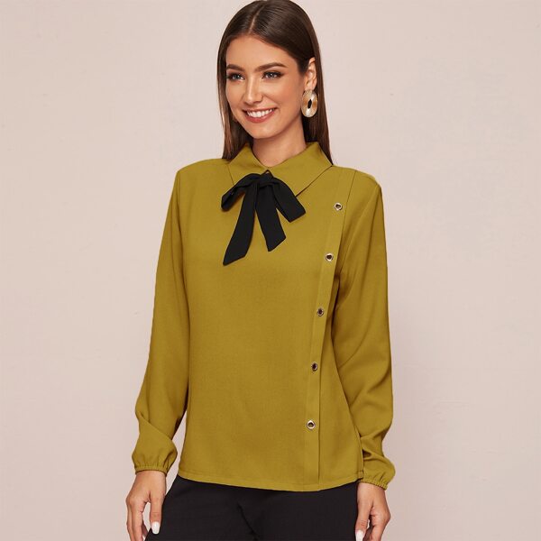 

Tie Front Garment Eyelets Blouse, Yellow