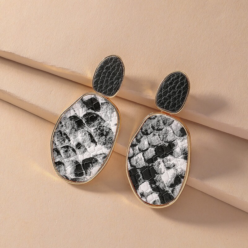 

1pair PU Panel Snakeskin Print Geometric Drop Earrings, Multicolor