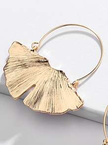 Pendientes con hoja de arce - Amarillo Oro - Ver 2