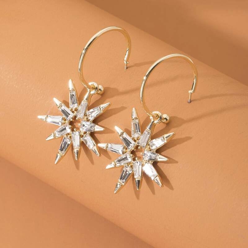 

Star Decor Drop Earrings, Gold