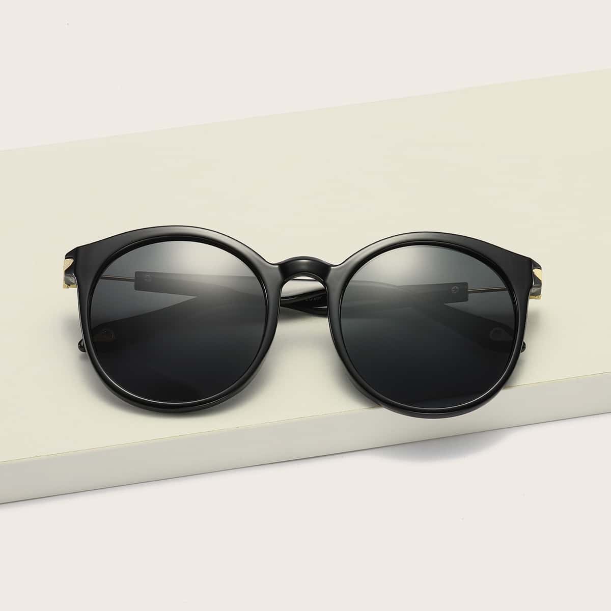 

Round Frame Sunglasses, Black