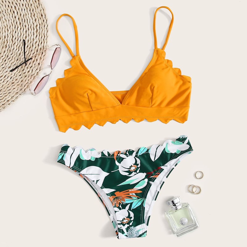 

Floral Scallop Trim Bikini Swimsuit, Multicolor