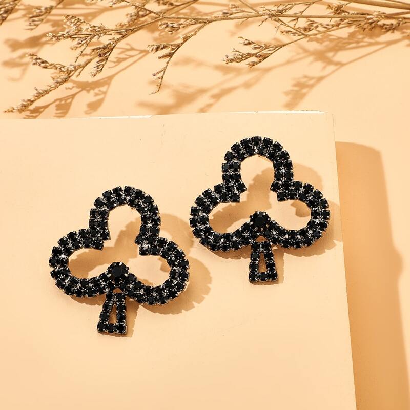 

Rhinestone Engraved Stud Earrings, Black
