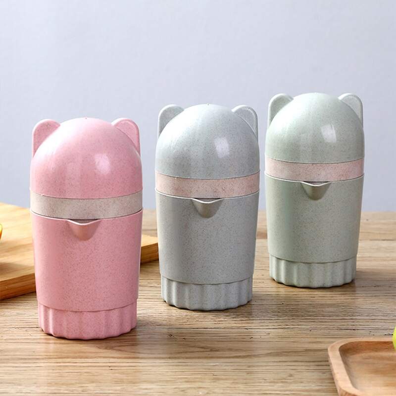 

1pc Random Mini Manual Juicer, Multicolor