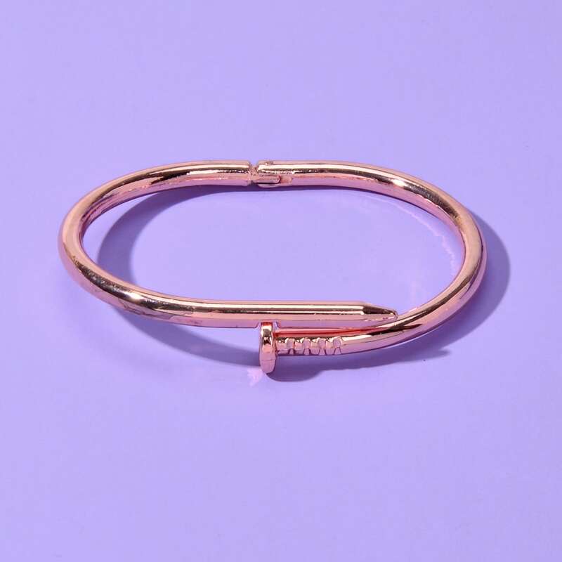 

Guys Nail Screw Design Bangle, Gold