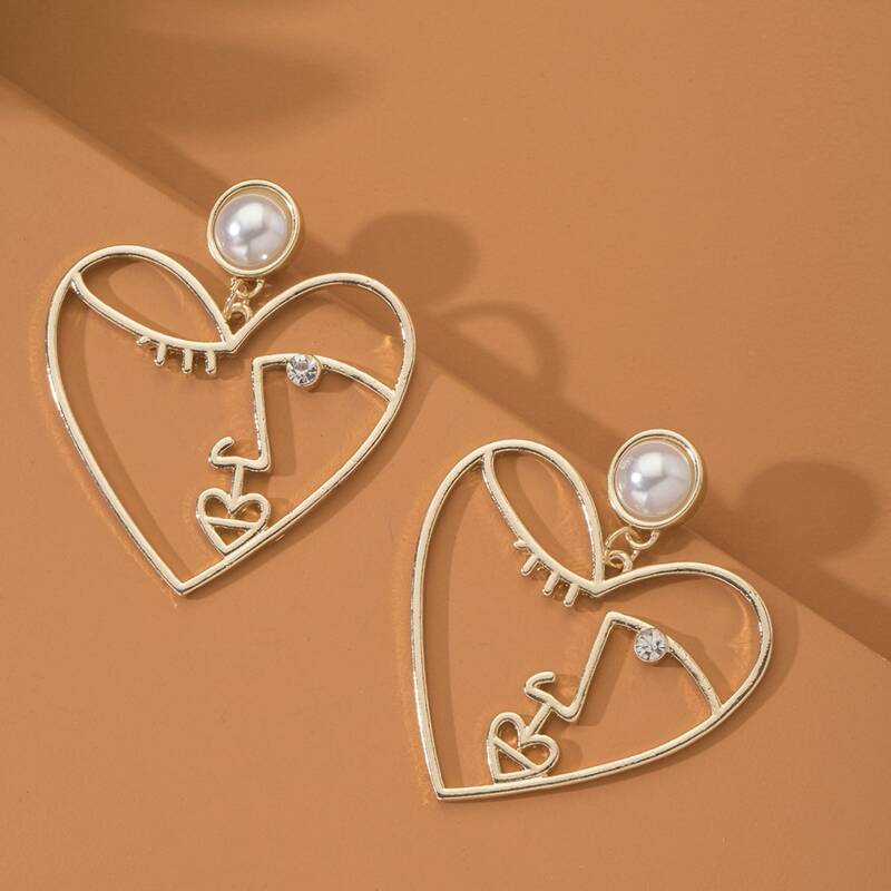 

Face Heart Drop Earrings, Gold