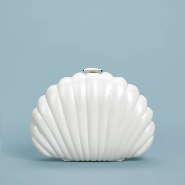 

Shell Shaped Clip Top Clutch Bag, White