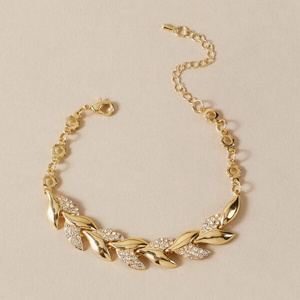 

Rhinestone Engraved Bracelet, Gold