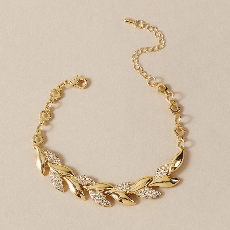 

Rhinestone Engraved Bracelet, Gold