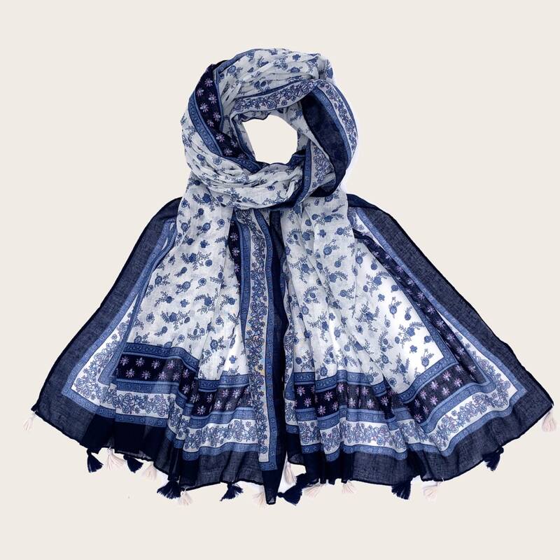 

Tassel Hem Scarf, Multicolor