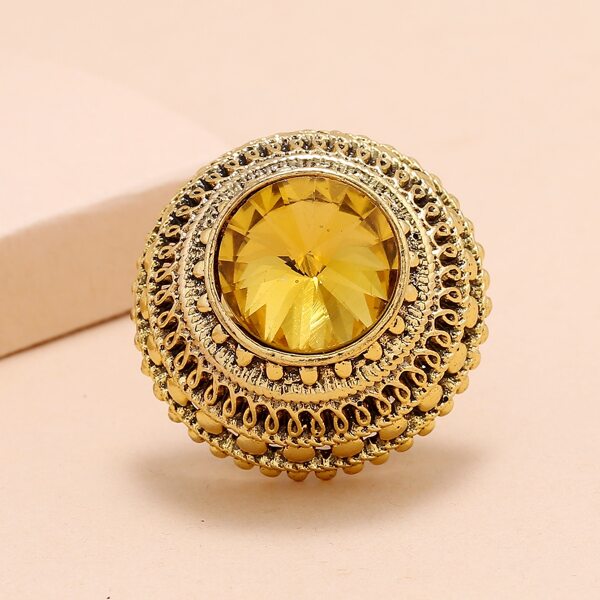 

Gemstone Engraved Ring, Champagne