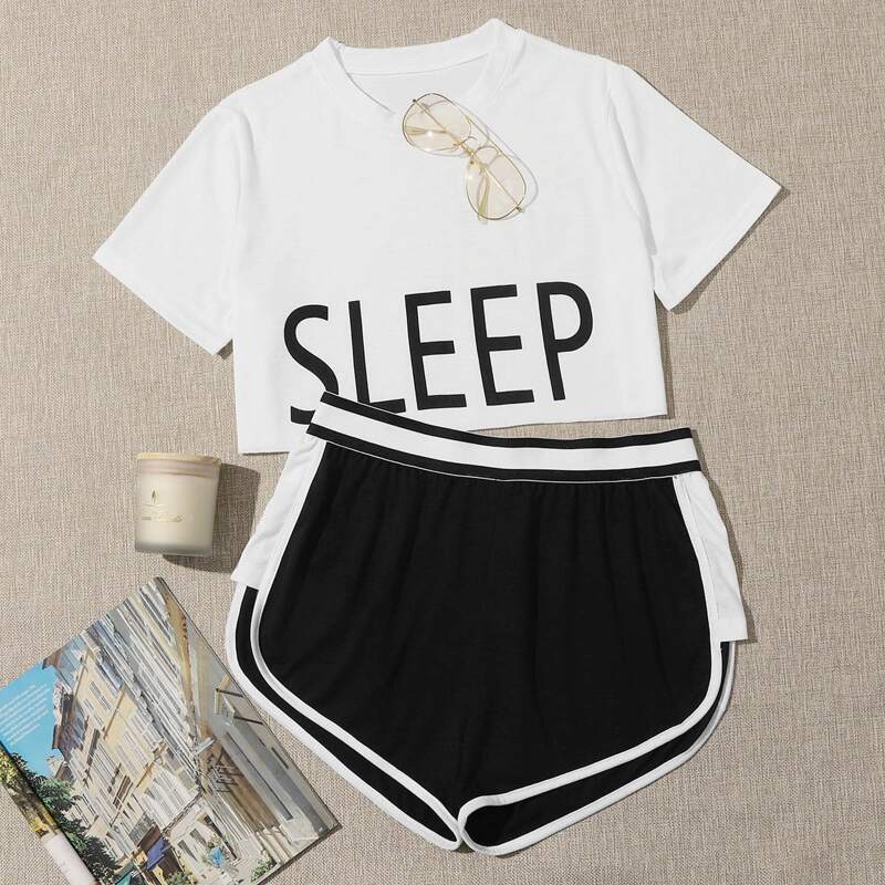 

Letter Graphic Crop Tee & Contrast Binding Shorts Pajama Set, Black and white