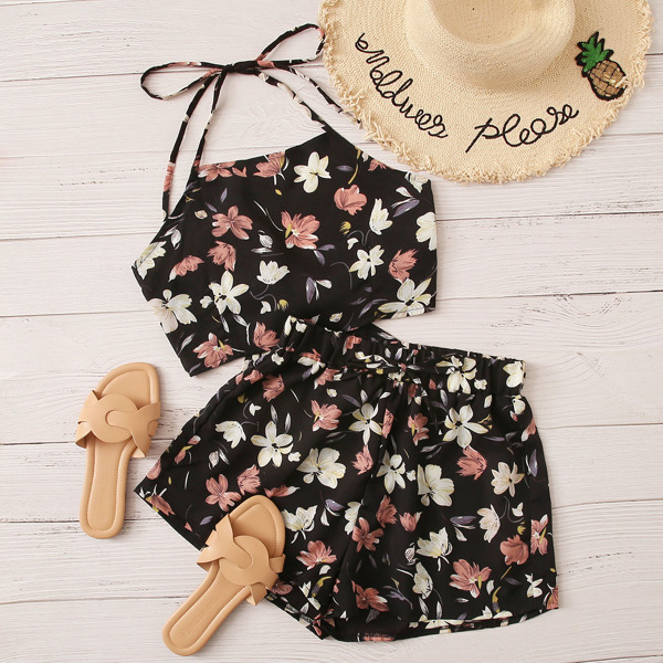 

Plus Floral Print Knot Back Halter Top & Shorts, Multicolor