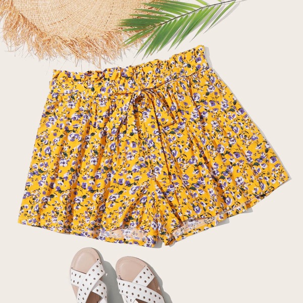 

Plus Paper Bag Waist Belted Ditsy Floral Shorts, Yellow