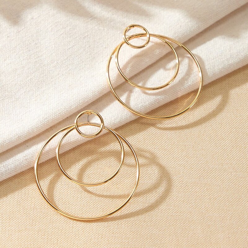 Round Decor Stud Earrings, Gold