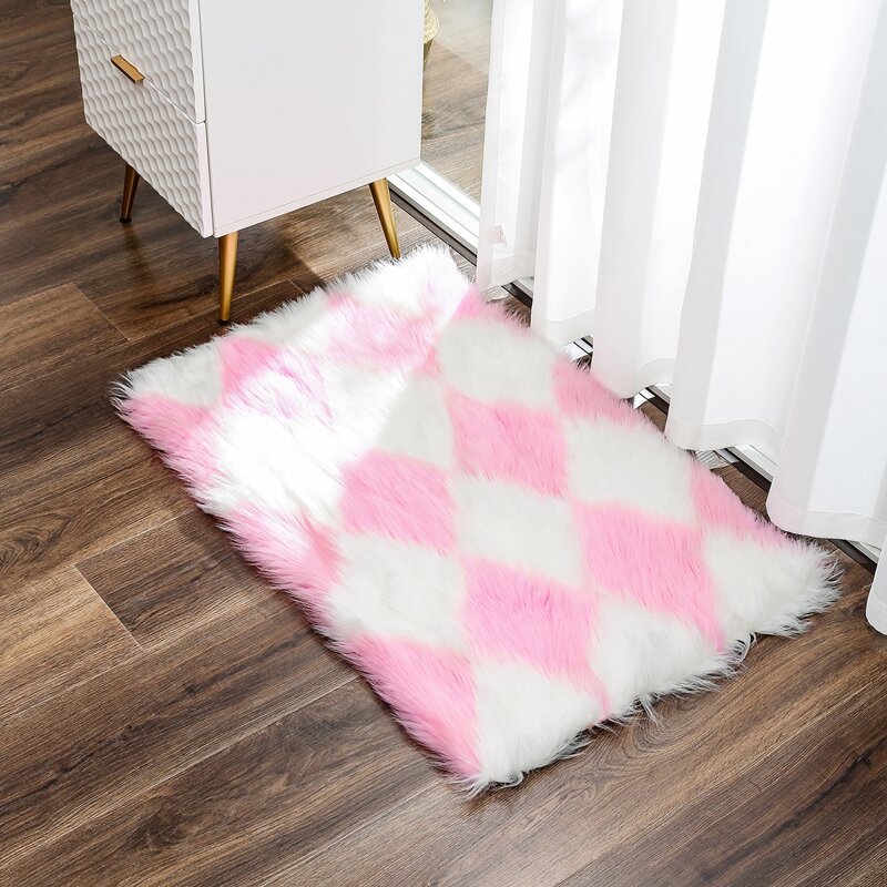 

Geometric Pattern Plush Carpet, Multicolor