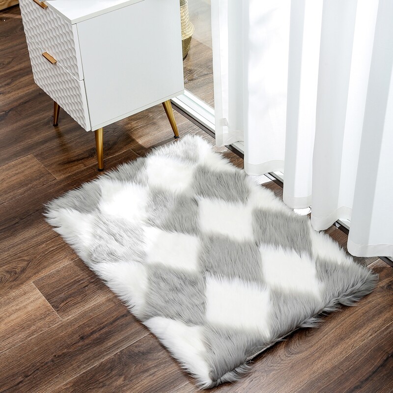

Geometric Pattern Plush Carpet, Multicolor