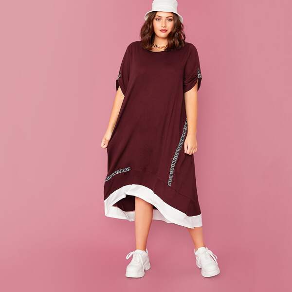 

Plus Letter Graphic Asymmetrical Hem Dress, Maroon