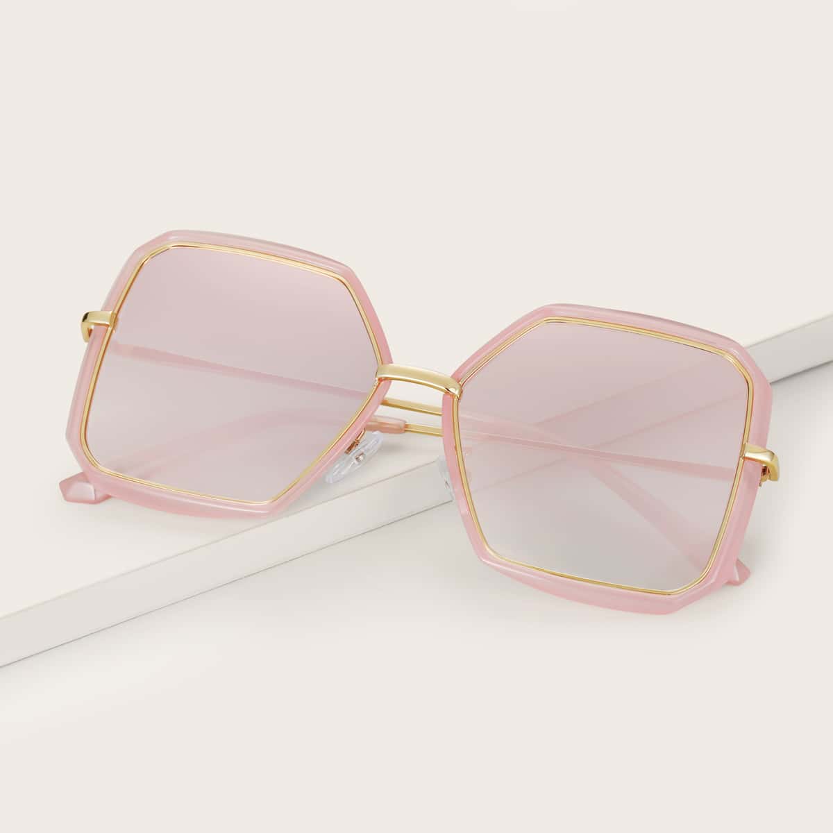 

Metal Frame Sunglasses With Case, Pink