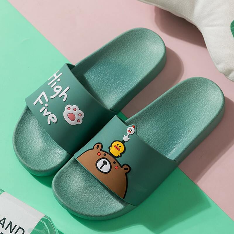 

Guys Cartoon Graphic Slippers, Green