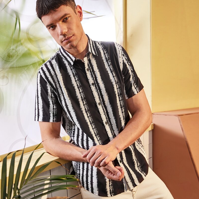 

Guys Striped Button Up Shirt, Black and white