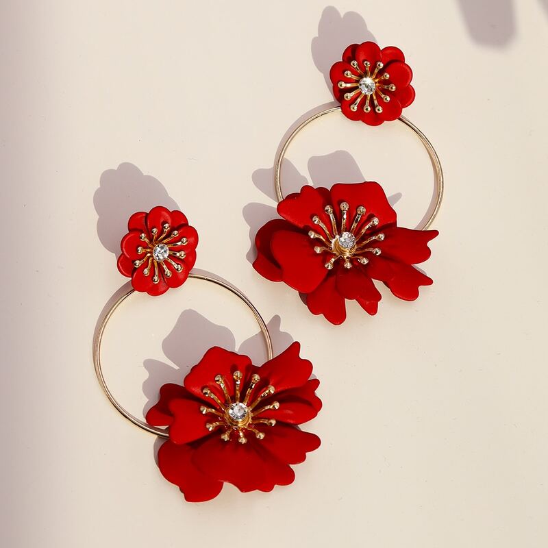 

Floral Decor Drop Earrings, Red