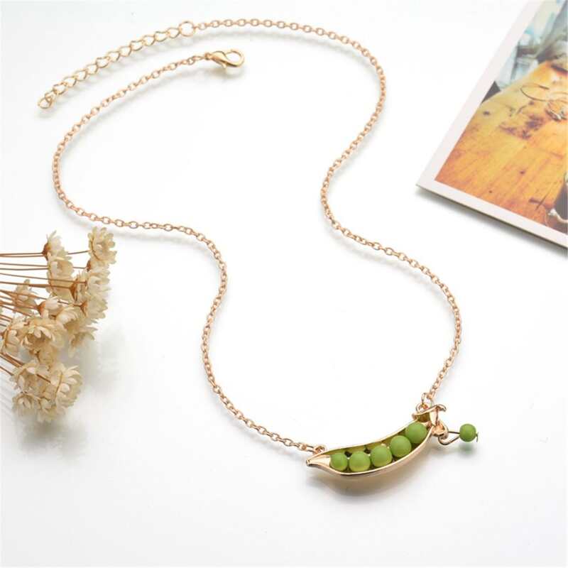 

Pea Pod Necklace, Gold