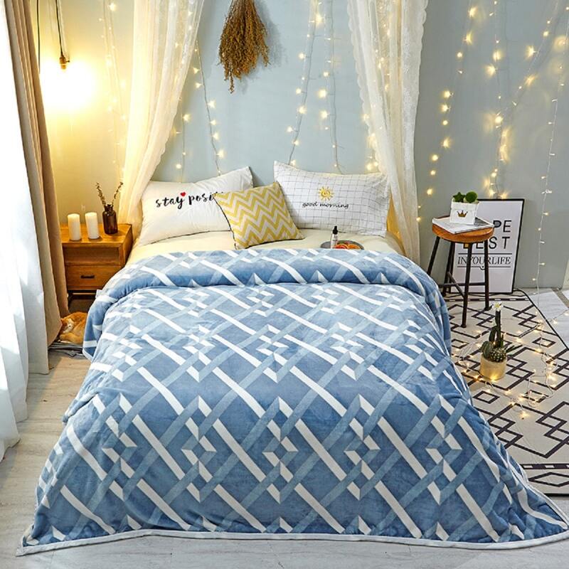 

Geometric Pattern Blanket, Blue