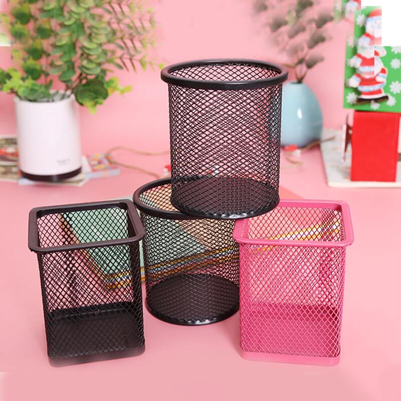 

1pc Hollow Out Random Pen Holder, Multicolor
