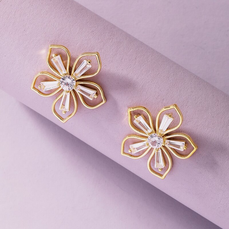 

Flower Stud Earrings, Gold